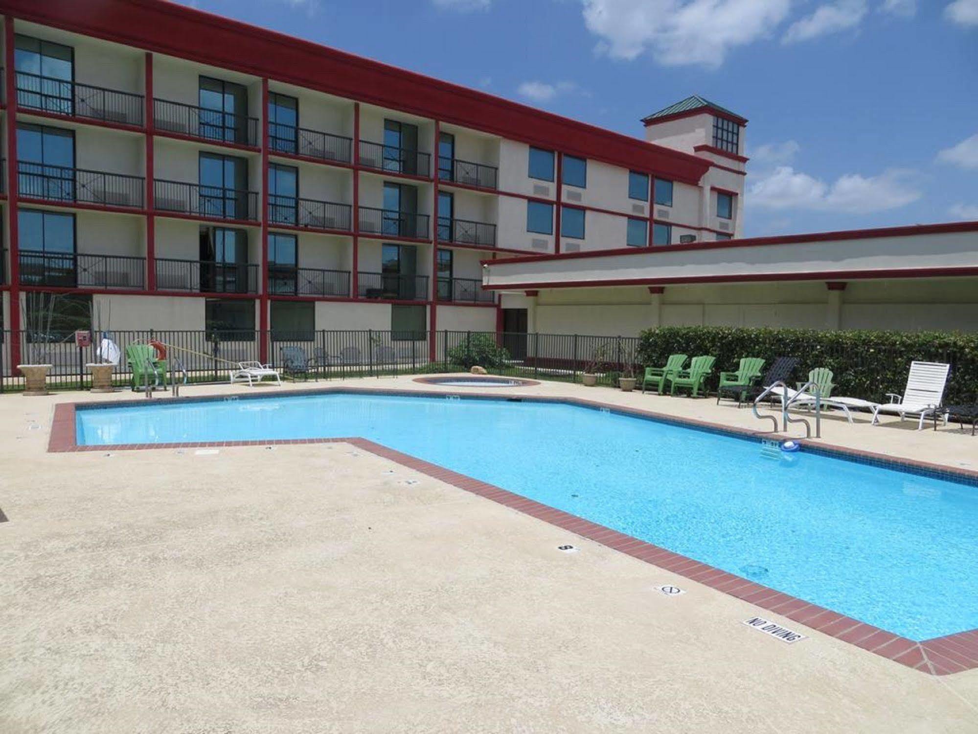 Gateway Hotel Dallas Park Central Zewnętrze zdjęcie