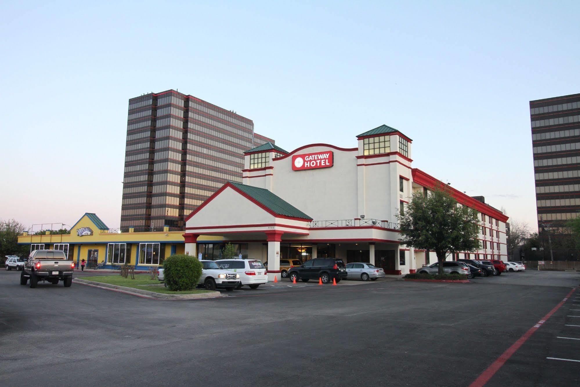 Gateway Hotel Dallas Park Central Zewnętrze zdjęcie